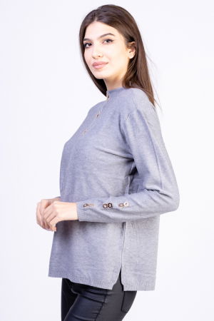 Pulover cu nasturei aurii pe decolteu si la maneci, gri [1]
