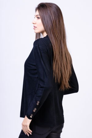 Pulover cu nasturei aurii pe decolteu si la maneci, negru [2]