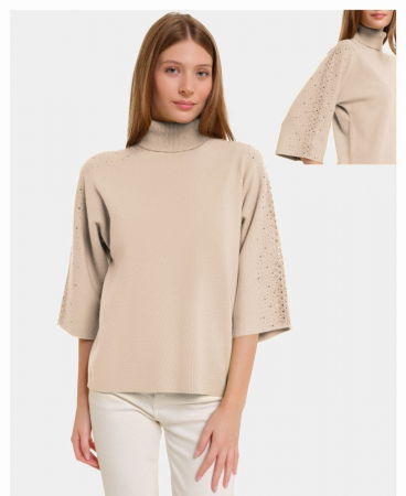 Pulovere - Pulover cu pietricele argintii, cu guler inalt si maneca 3/4, din tricotaj fin, bej