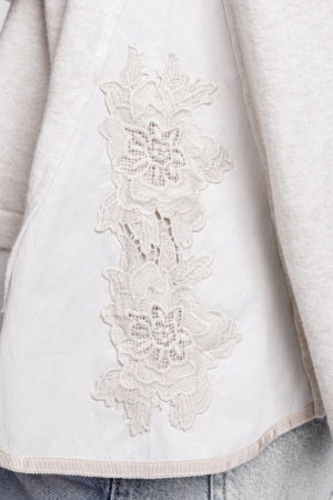 Pulover evazat cu angora, cu insertii laterale brodate, gri [3]