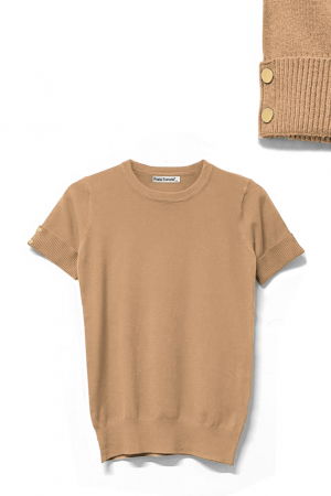 Pulovere - Pulover la baza gatului, cu maneca scurta si nasturei metalici, camel