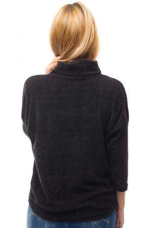 Pulover negru cu guler inalt [2]