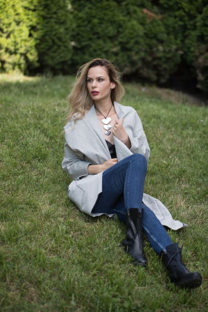 Jacheta gri asimetrica in colturi, cu stea pe spate [5]