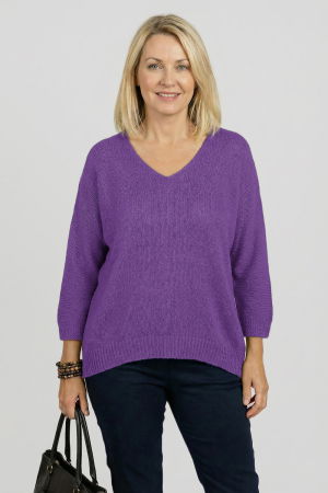 ÎMBRĂCĂMINTE - Pulover pufos mov cu decolteu in V si maneca fluture