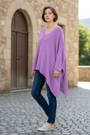 Pulovere - Pulover pufos mov deschis, oversize cu colt si decolteu in V