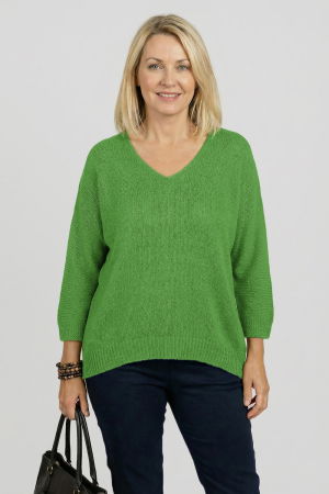 ÎMBRĂCĂMINTE - Pulover pufos verde deschis cu decolteu in V si maneca fluture