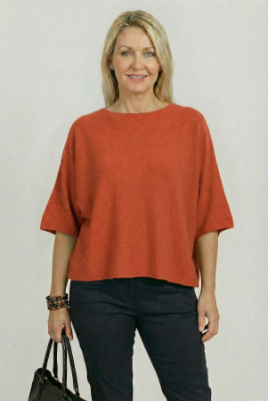 Pulovere - Pulover versatil cu maneca fluture din vascoza, caramiziu