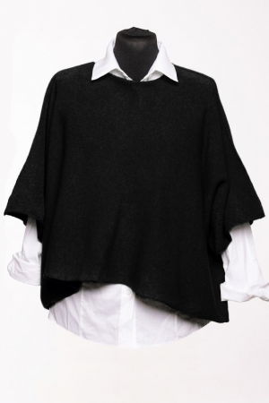 ÎMBRĂCĂMINTE - Pulover versatil cu maneca fluture din vascoza, negru