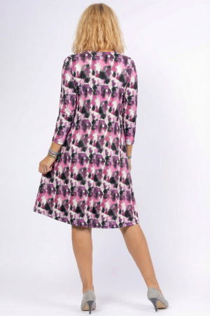 Rochie `A line` midi, cu decolteu traditional si imprimeu mov si fucsia [2]