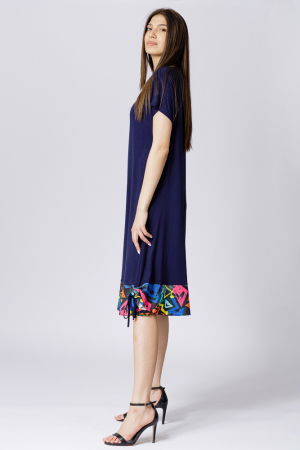 Rochie bleumarin din vascoza cu volan imprimeu geometric si sireturi laterale [2]