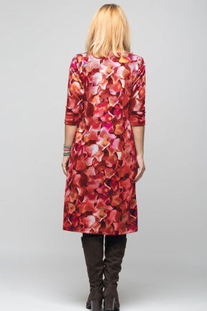 Rochie `A line` midi, imprimeu predominant in nuante de roz si fucsia, din vascoza [2]