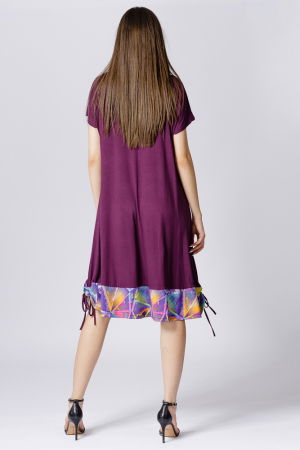 Rochie mov din vascoza cu volan imprimeu geometric si sireturi laterale [3]