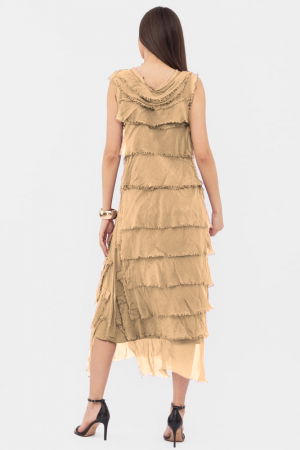 Rochie  camel din matase si vascoza cu  volane franjurate suprapuse, fara maneci [2]