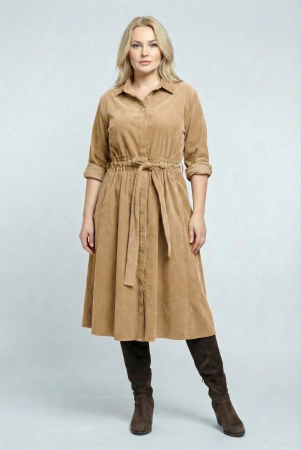 Rochii masuri mari - Rochie camasa din catifea reiata cu cordon in talie, bej