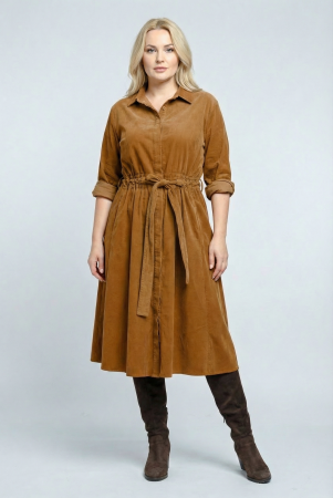 Rochii masuri mari - Rochie camasa din catifea reiata cu cordon in talie, camel