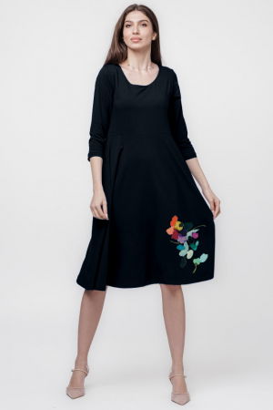 Rochii Elegante & Office - Rochie clos, taiata in talie, cu buzunare ascunse, din bumbac bleumarin cu floare stilizata