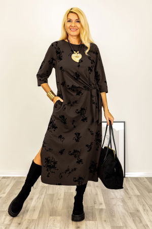 Rochii Casual - Rochie cu nod intr-o parte imprimata cu flori embosate si catifelate, din jerseu de bumbac maro