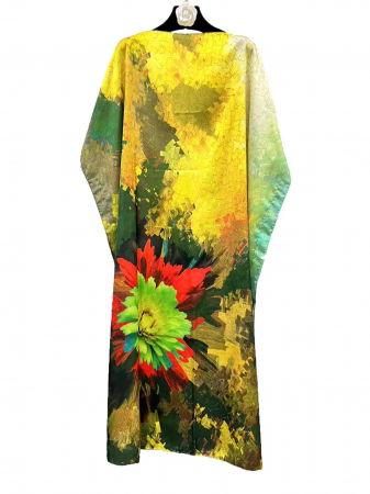 Rochii de Plajă tip Poncho - Rochie de plaja lunga tip poncho din matase cu floare mare intr-o parte