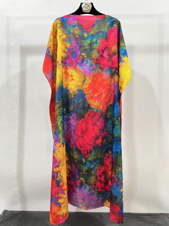 Rochii de Plajă tip Poncho - Rochie de plaja lunga tip poncho din matase cu peisaj cu gradini stilizate multicolore