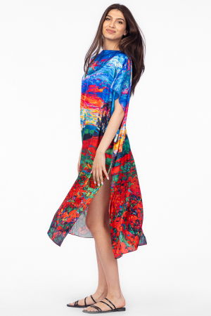 Rochie de plaja lunga tip poncho din matase cu pictura camp de maci si cer albastru [3]