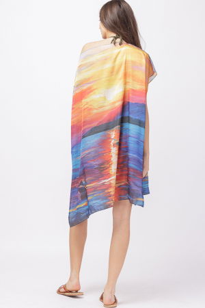 Rochie de plaja tip poncho din matase cu imprimeu apus de soare pe apa [5]