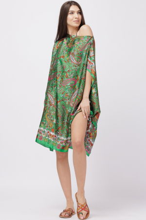 Rochie de plaja tip poncho din matase cu imprimeu paisley pe fond verde [1]