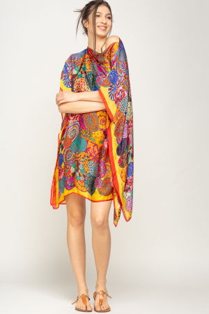 Rochie de plaja tip poncho din matase imprimat cu mandale multicolore cu rosu si galben pe margine [2]