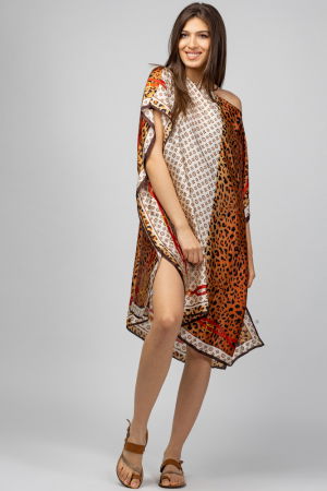 Rochii de Plajă tip Poncho - Rochie de plaja tip poncho din matase imprimat cu model animal print pe fond caramiziu