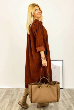 Rochie din catifea reiata, cu nasturi mari de lemn pe piept, coniac [1]