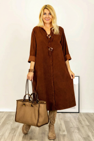 Rochii Casual - Rochie din catifea reiata, cu nasturi mari de lemn pe piept, coniac