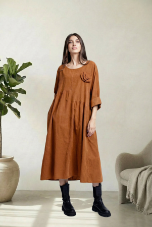 Rochie din catifea reiata, cu taieturi asimetrice si floare aplicata, caramizie [2]