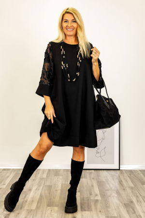 Rochie neagra eleganta cu maneci din tull brodat [1]