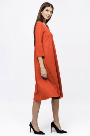 Rochie Eva midi portocaliu A line din tricot de vascoza si decolteu rotund, imprimeu floare la piept [1]