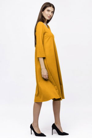 Rochie Eva midi maro ciocolata A line din tricot de vascoza si decolteu rotund, imprimeu floare la piept [4]