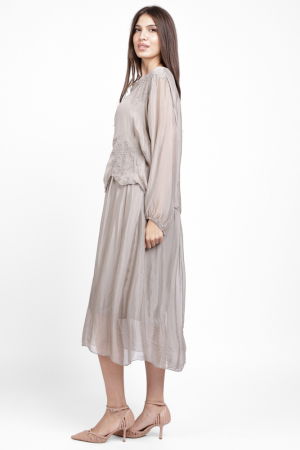 Rochie lunga bej, cu broderie florala si bordura, din matase si vascoza [2]