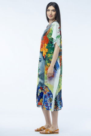 Rochie lunga de plaja tip poncho cu motive florale si Frida Kahlo [2]