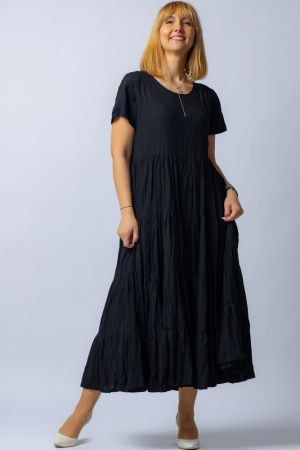 Rochie lunga neagra cu patru volane [1]