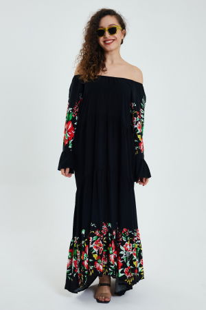 Rochie lunga Madonna neagra cu imprimeu floral, cu 4 volane, din vascoza [1]