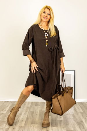 Rochie midi cu taietura oblica si boboci, din catifea reiata maro [1]