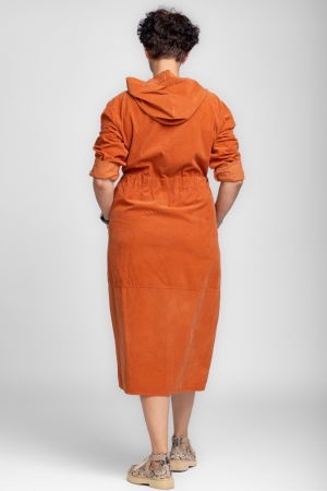 Rochie camasa din catifea reiata cu gluga si siret in talie, caramizie [3]