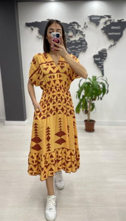 Rochie midi din bumbac, cu elastic in talie si imprimeu ciocolatiu pe fond galben Rochii de Vară - Rochie midi din bumbac, cu elastic in talie si imprimeu ciocolatiu pe fond galben