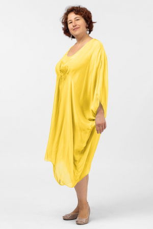 Rochie midi galbena, ampla, din matase si vascoza, cu detaliu sub bust, in colturi [1]