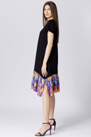 Rochie neagra cu volan in colturi si imprimeu fond mov [3]