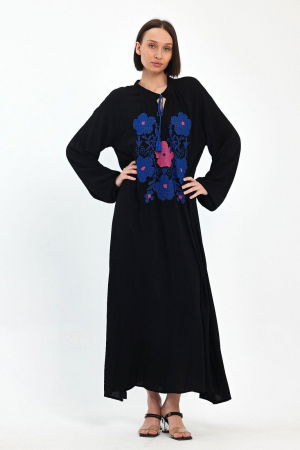 Rochii - Rochie neagra A-line cu broderie traditionala pe piept, din vascoza