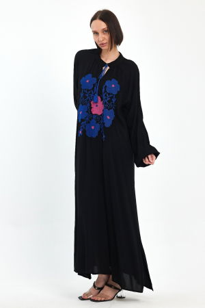 Rochie neagra A-line cu broderie traditionala pe piept, din vascoza [5]