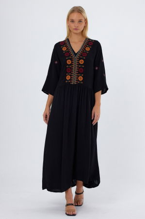 Rochii - Rochie neagra cu broderie pe piept si maneci, din vascoza