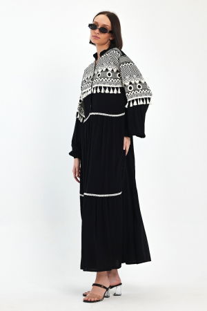 Rochie neagra cu imprimeu fin cauciucat alb si ciucurasi, din vascoza [5]