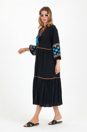 Rochie neagra cu volane si broderie pe maneci si decolteu, din vascoza [1]