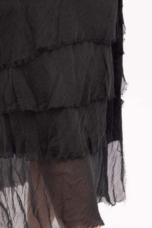 Rochie neagra din matase si vascoza cu  volane franjurate suprapuse [4]