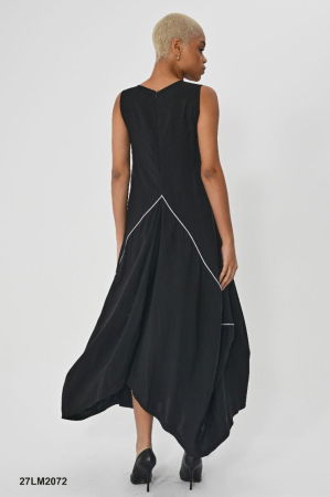 Rochie neagra in colturi cu detaliu alb [4]